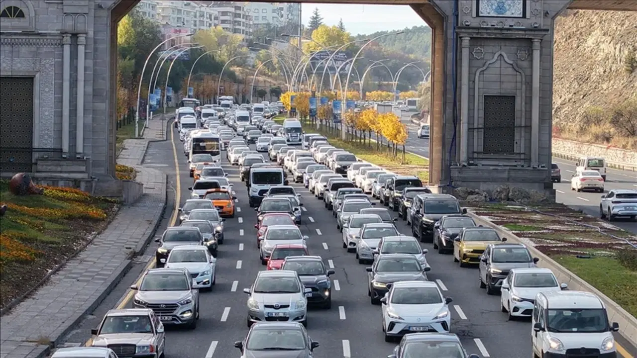 Ankara’da nereden çıktı bu trafik?
