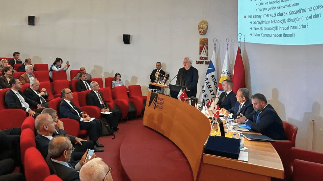 “Sanayide dönüşüm şart”