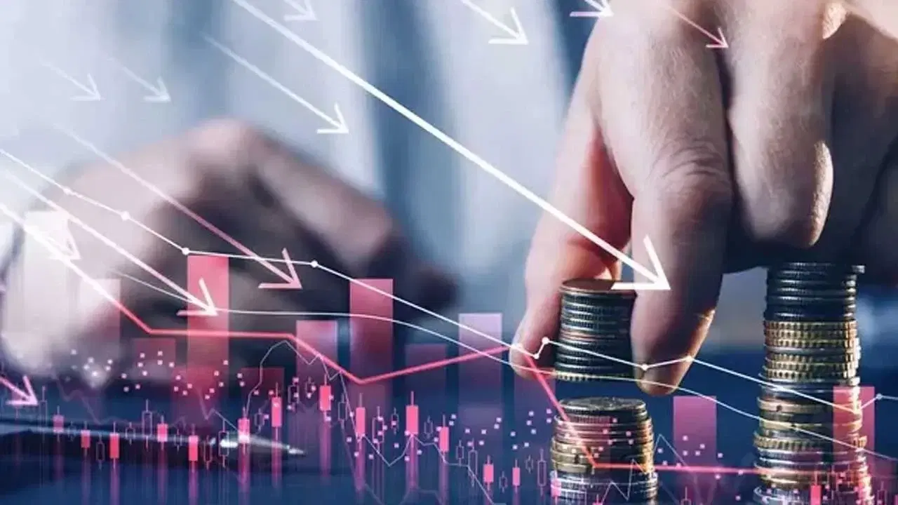 Bugün 23 Nisan; neden neşe dolmuyor insan?