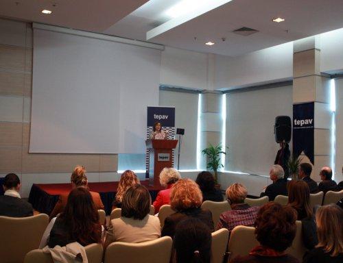 Myths and Realities about Women Entrepreneurship: Many CEOs, Few Employers, Small Labor Force
