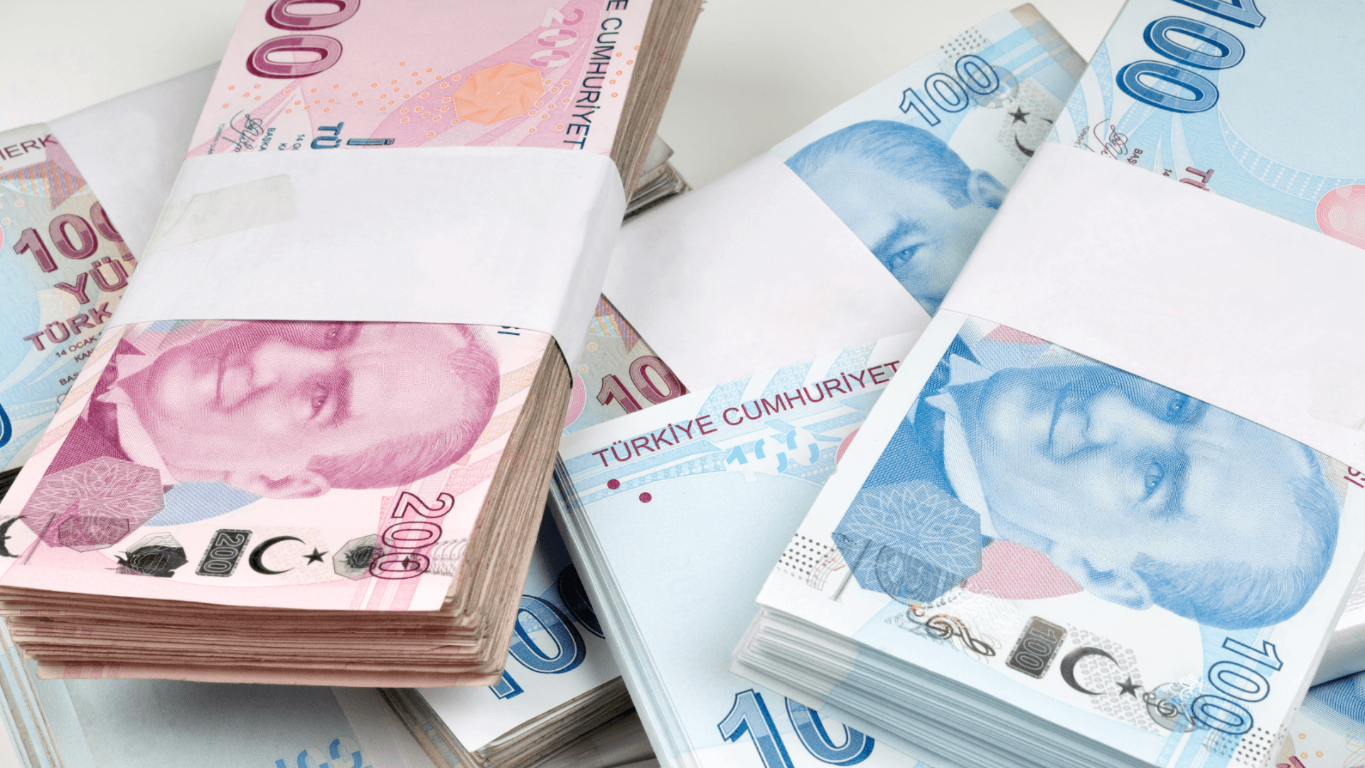 Nakit dengesi zorda: Hazine borçlanma hedefi tutar mı?